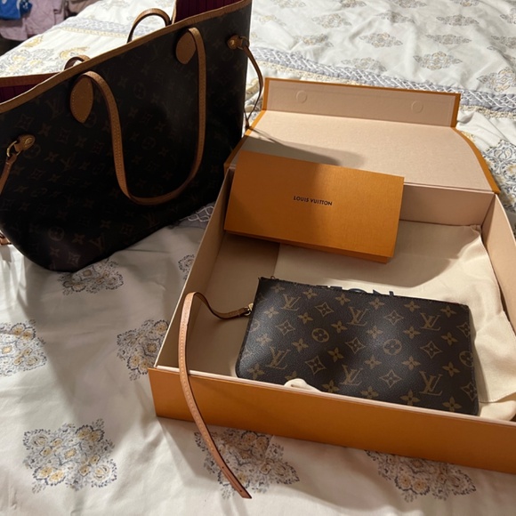 Louis Vuitton neverfull Mm with magenta liner - Picture 2 of 10